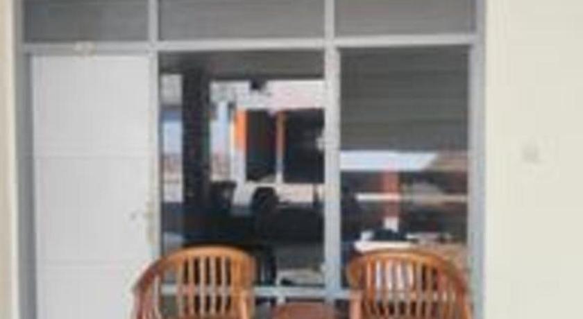 Alexander Hotel Tegal Buitenkant foto