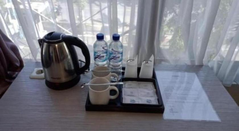 Alexander Hotel Tegal Buitenkant foto